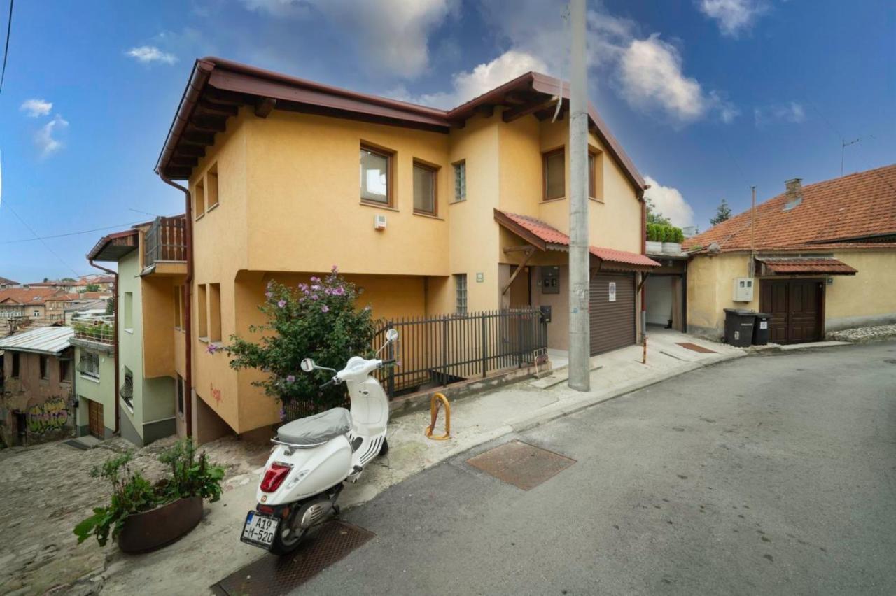 Apartman Yellow House Σαράγεβο Εξωτερικό φωτογραφία