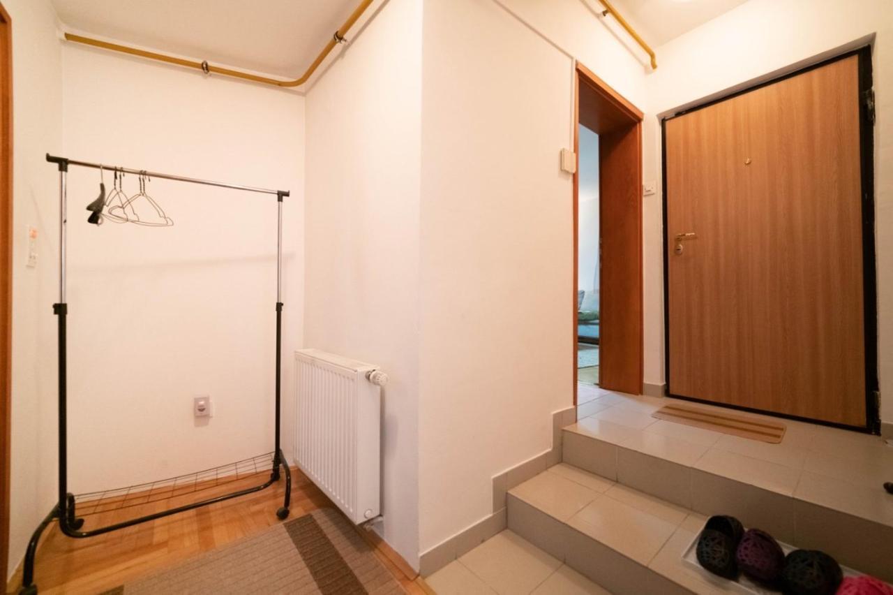 Apartman Yellow House Σαράγεβο Εξωτερικό φωτογραφία